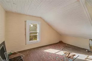 1053 N Scales St, Reidsville, NC 27320 - Photo 12