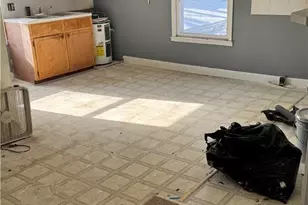 409 Lindsey St, Reidsville, NC 27320 - Photo 16