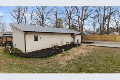 901 Decker Road, Thomasville, NC 27360 - Photo 20