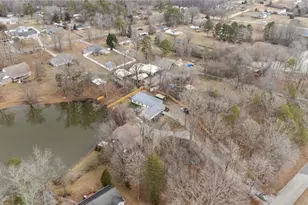 901 Decker Rd, Thomasville, NC 27360 - Photo 6