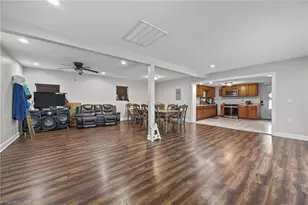 901 Decker Rd, Thomasville, NC 27360 - Photo 12