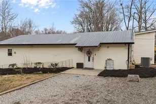 901 Decker Rd, Thomasville, NC 27360 - Photo 1