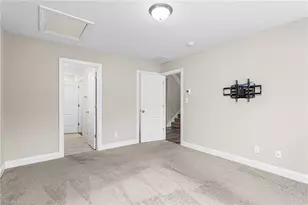 2068 Dresden Dr, Burlington, NC 27217 - Photo 18