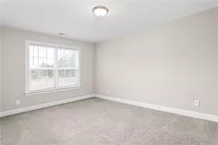 2068 Dresden Dr, Burlington, NC 27217 - Photo 24