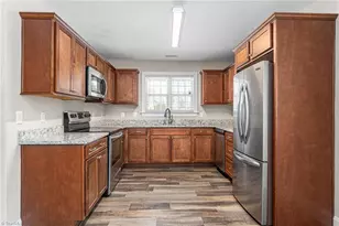 2068 Dresden Dr, Burlington, NC 27217 - Photo 4