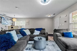 2 Tannenbaum Cir, Greensboro, NC 27410 - Photo 10