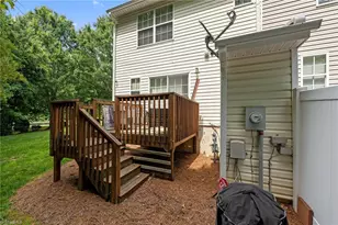 2 Tannenbaum Cir, Greensboro, NC 27410 - Photo 6