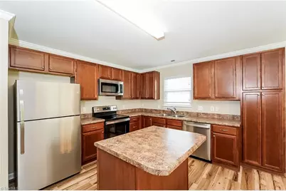 2080 Dresden Drive, Burlington, NC 27217 - Photo 4