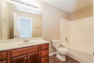 2080 Dresden Dr, Burlington, NC 27217 - Photo 10