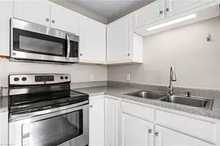 1005 Tesh Ct, High Point, NC 27265 - Photo 16