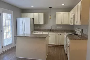 4642 Cross Ridge Ln, Greensboro, NC 27410 - Photo 4