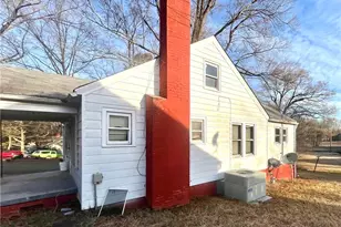 525 Lakeside Ave, Burlington, NC 27217 - Photo 2