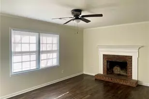 2570 Oakcrest Ct, Burlington, NC 27217 - Photo 4