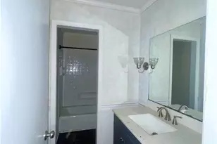 2570 Oakcrest Ct, Burlington, NC 27217 - Photo 8