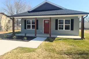 158 Old Fisher Ferry Rd, Thomasville, NC 27360 - Photo 1