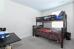 2902 Desmond Woods Dr, Greensboro, NC 27405 - Photo 16