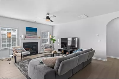 7260 Huntgate Drive, Kernersville, NC 27284 - Photo 8