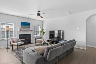 7260 Huntgate Dr, Kernersville, NC 27284 - Photo 8