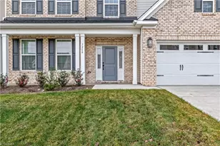 7260 Huntgate Dr, Kernersville, NC 27284 - Photo 2