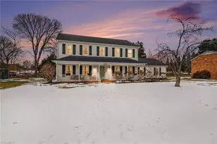 1423 Spring Hill Cir, Kernersville, NC 2724 - Photo 2