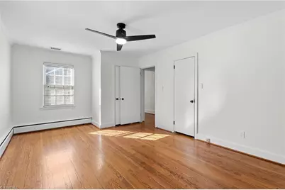 221 W Avondale Drive, Greensboro, NC 27403 - Photo 18