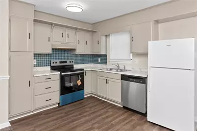 1311 Meadowview Road W #H, Greensboro, NC 27403 - Photo 6