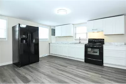 1717 Eastwood Avenue, Greensboro, NC 27401 - Photo 8