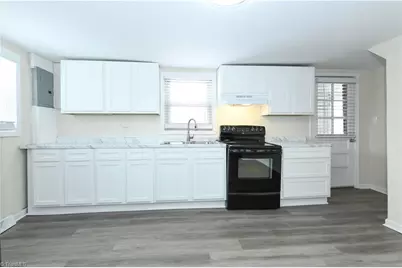 1717 Eastwood Avenue, Greensboro, NC 27401 - Photo 10