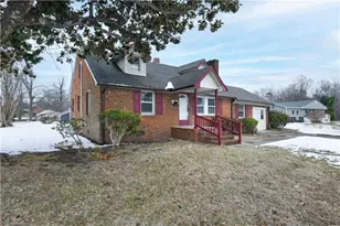 1717 Eastwood Ave, Greensboro, NC 27401 - Photo 2