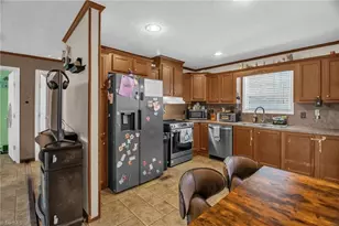 404 Sharon Ave, Asheboro, NC 27203 - Photo 8