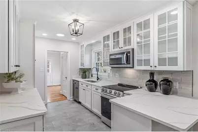 4107 W Friendly Avenue, Greensboro, NC 27410 - Photo 16