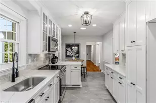 4107 W Friendly Ave, Greensboro, NC 27410 - Photo 20