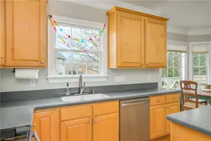 3010 Deercroft Ln, Clemmons, NC 27012 - Photo 14