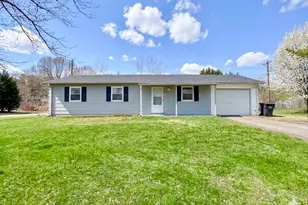 101 Ravenwood Ct, King, NC 27021 - Photo 1