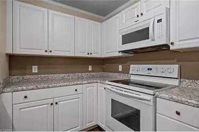 313 Mill Pond Drive, Winston-Salem, NC 27106 - Photo 10