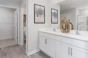 1547 Hamilton Hills Dr, Greensboro, NC 27406 - Photo 18