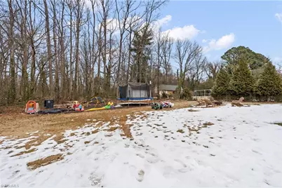 5722 Friendswood Drive, Greensboro, NC 27409 - Photo 28