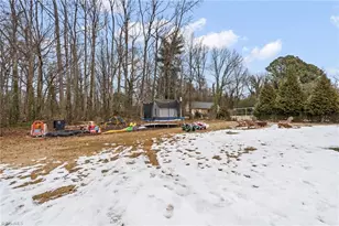 5722 Friendswood Dr, Greensboro, NC 27409 - Photo 28