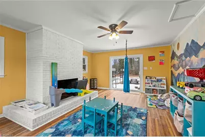 5722 Friendswood Drive, Greensboro, NC 27409 - Photo 18