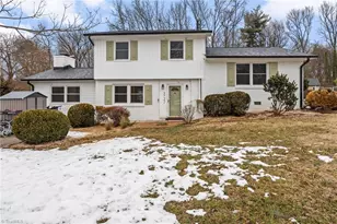 5722 Friendswood Dr, Greensboro, NC 27409 - Photo 2