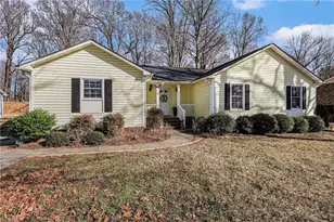 1901 Dorsett St, Burlington, NC 27215 - Photo 1