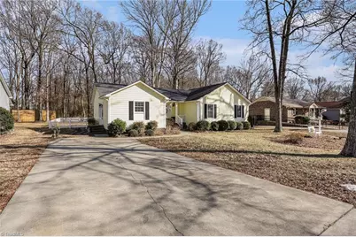 1901 Dorsett Street, Burlington, NC 27215 - Photo 2