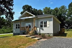 613 Kendall St, Eden, NC 27288 - Photo 18