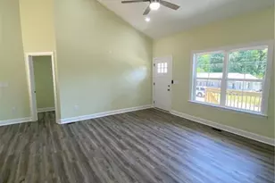 613 Kendall St, Eden, NC 27288 - Photo 8