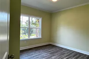 613 Kendall St, Eden, NC 27288 - Photo 10