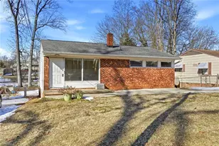 206 Paramount St, High Point, NC 27262 - Photo 2