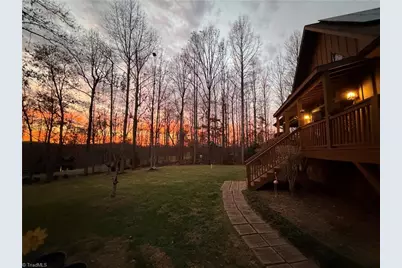 687 W Meadow Parkway, Moravian Falls, NC 28654 - Photo 10