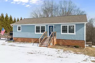 7566 Happy Hill Rd, Kernersville, NC 27284 - Photo 2