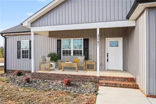 3287 Fox Glow Trl, Asheboro, NC 27205 - Photo 2