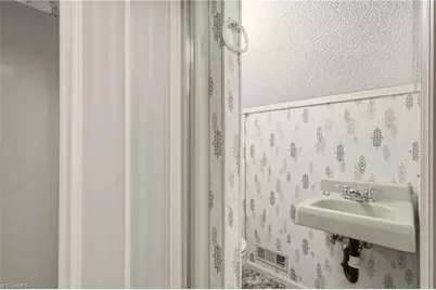 8015 E US Highway 64, Thomasville, NC 27360 - Photo 12